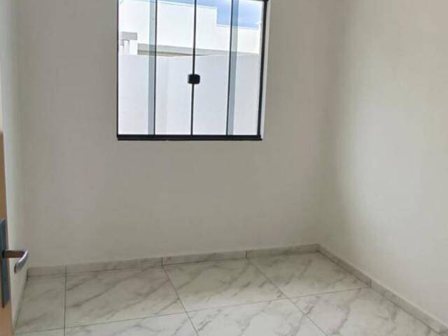 #74 - Casa para Venda em Ponta Grossa - PR