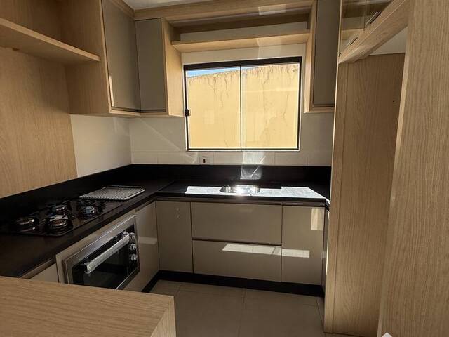 #97 - Casa para Locação em Ponta Grossa - PR