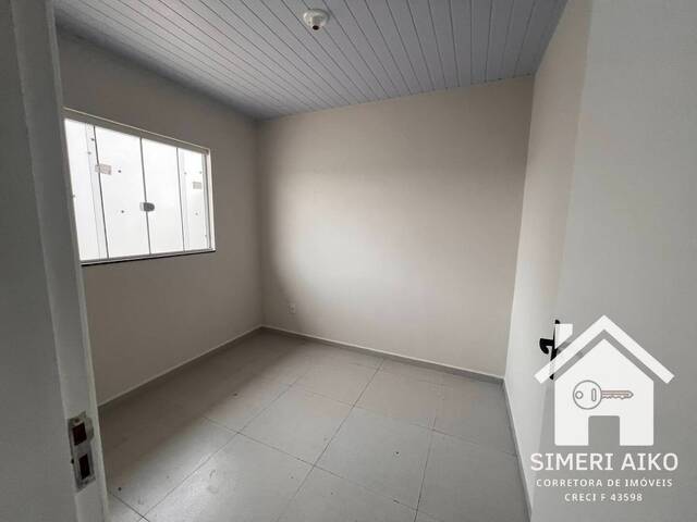 #30 - Casa para Venda em Ponta Grossa - PR - 3