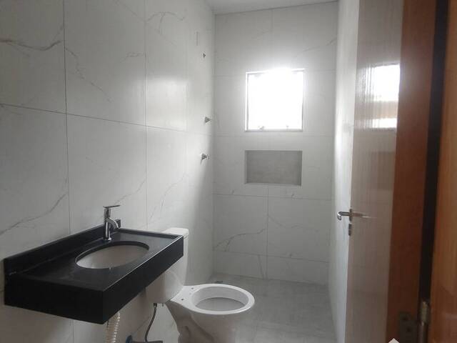 Casa para Venda em Ponta Grossa - 5